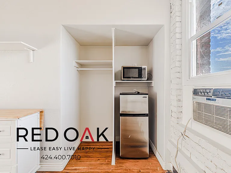 2731 Beverly Blvd #405 — Photo 3