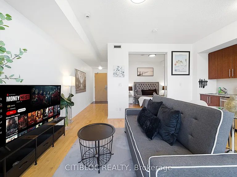 65 Bremner Blvd #4007 — Photo 22