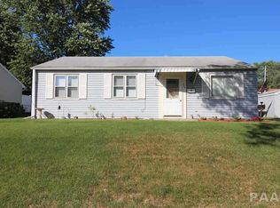 303 Grant Rd, Marquette Heights, IL 61554