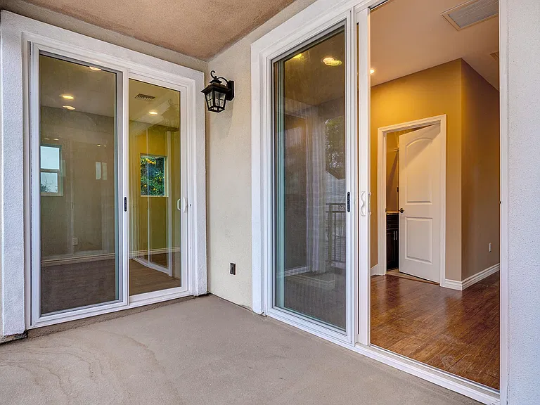 209 W Valencia Dr #A — Photo 7