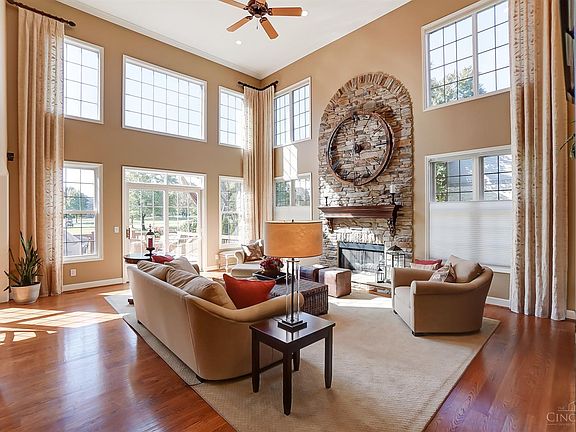 3rd image of 3861 Saint Andrews Ct