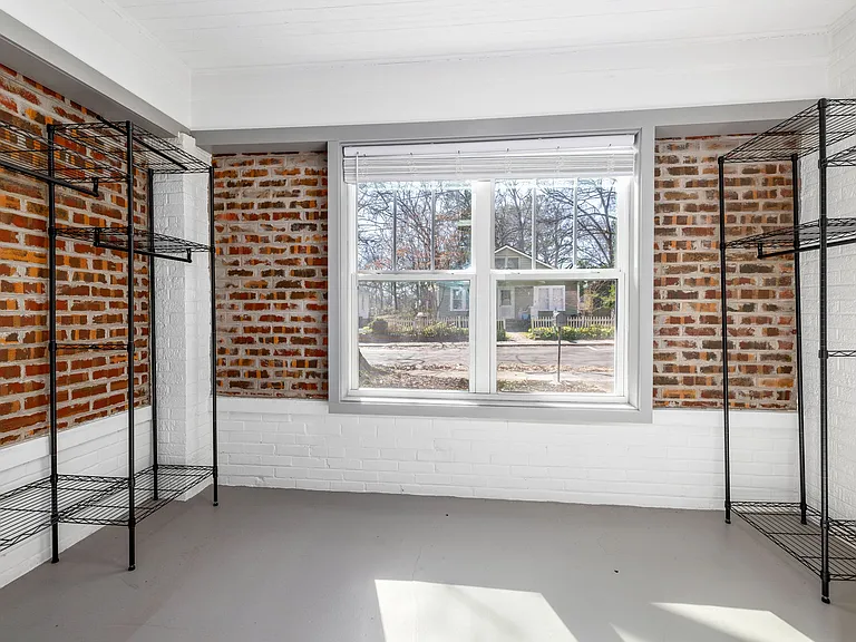 622 Dyer St — Photo 15
