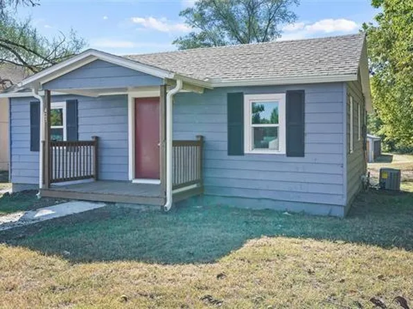 421 W Main St, Richmond, MO 64085