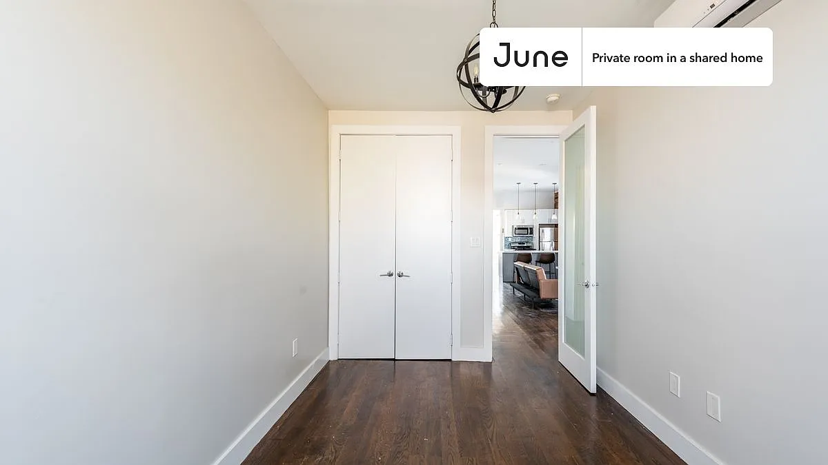 Full bedroom in 4 bed/2 bath home in Bushwick #1626 D — Photo 3