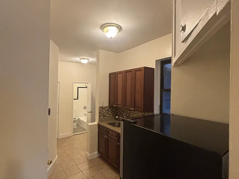 1505 Lexington Ave #3C — Photo 4
