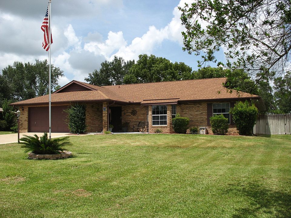 1st image of 906 N Union Cir