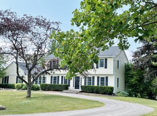 400 Lawrence Dr, Milford, MI