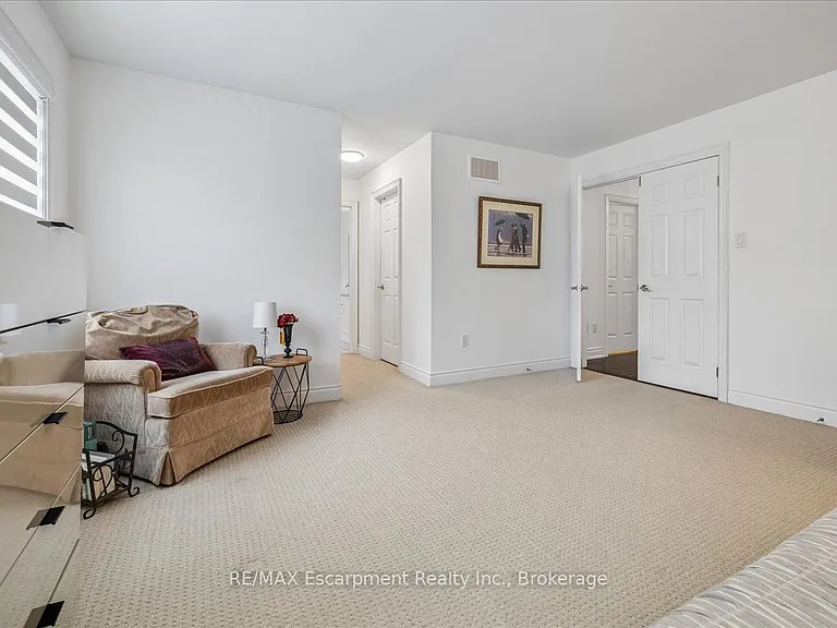 2400 Spring Meadow Way — Photo 27