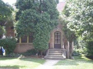 110 S Edward St, Mount Prospect, IL 60056