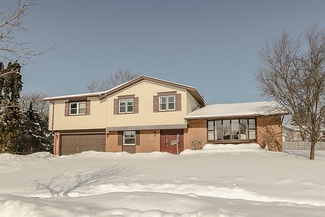 1st image of 3933 N Firestone Ln