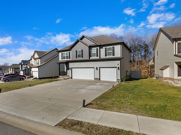 4th image of 383 Barry Dr