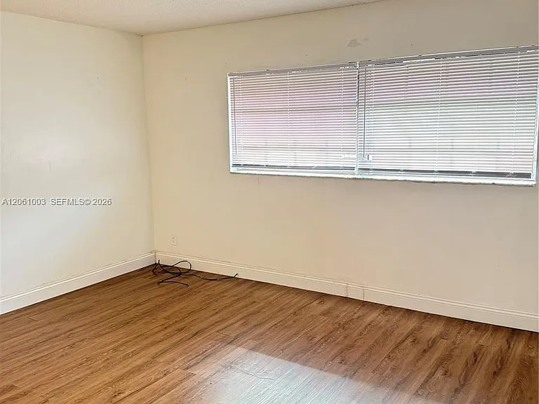 3246 N Pine Island Rd #101 — Photo 35