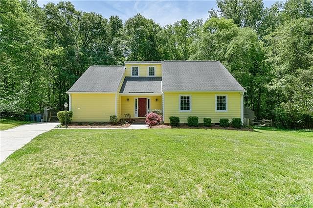 1st image of 10800 Honey Bee Cres