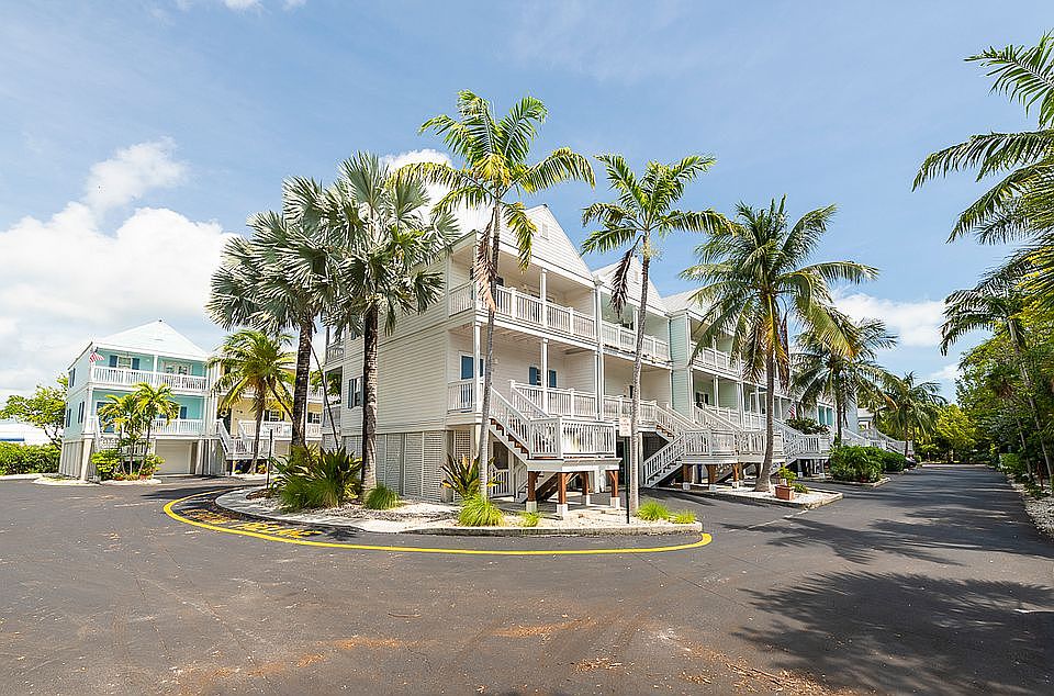 1st image of 3029 N Roosevelt Blvd APT 22