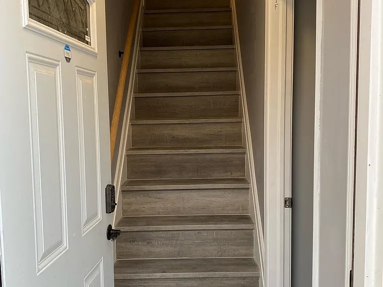 6 S Franklintown Rd #A — Photo 10