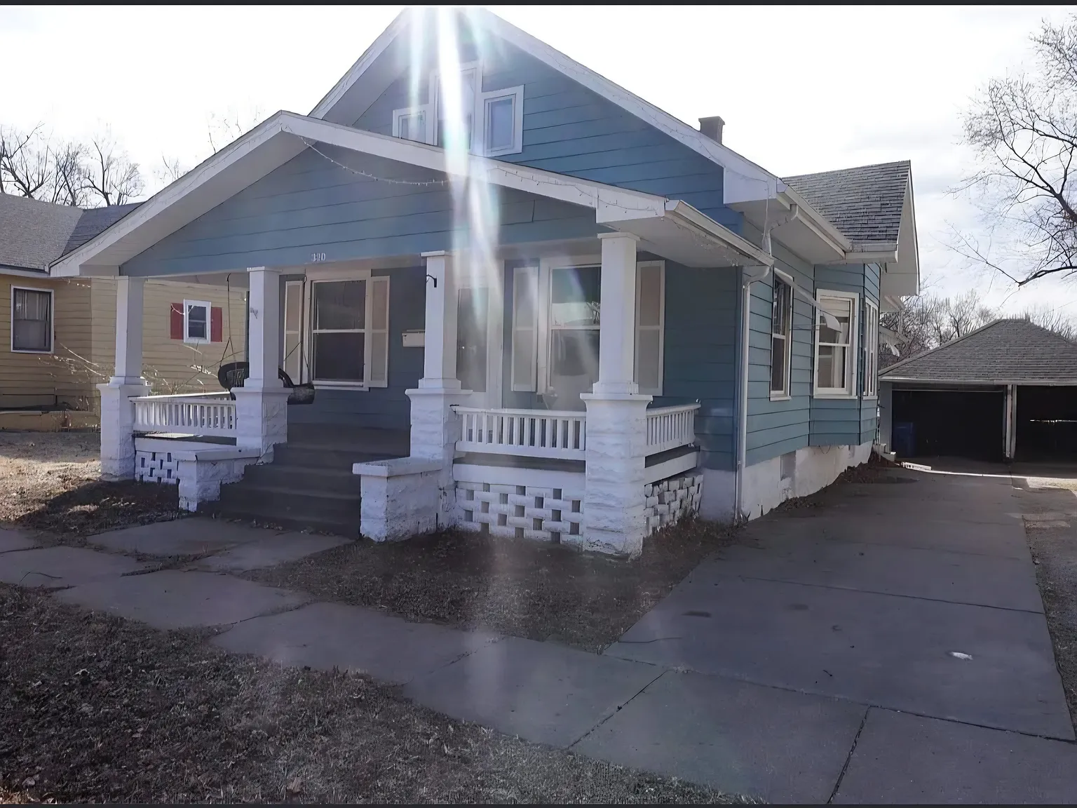 3 bed, 2344 sqft, $1,400 — Photo 1