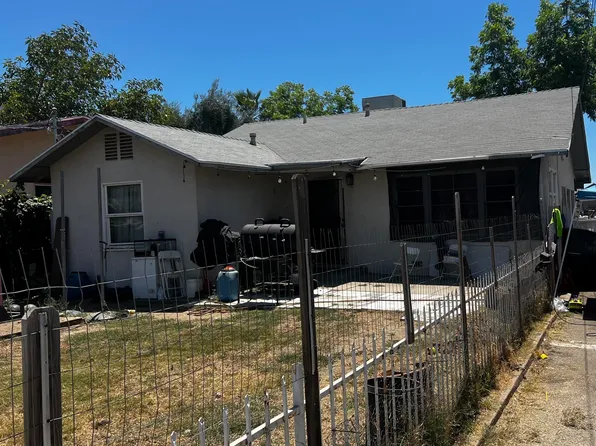 14686 Cobalt St, Sylmar, CA 91342