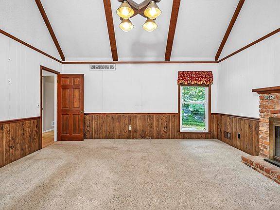3rd image of 128 Melville Rd