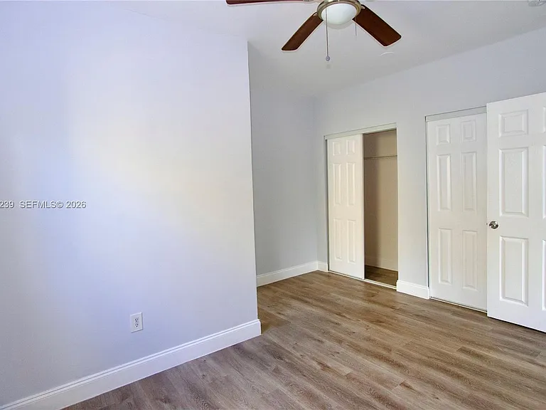 1142 SW 4th St #15 — Photo 10
