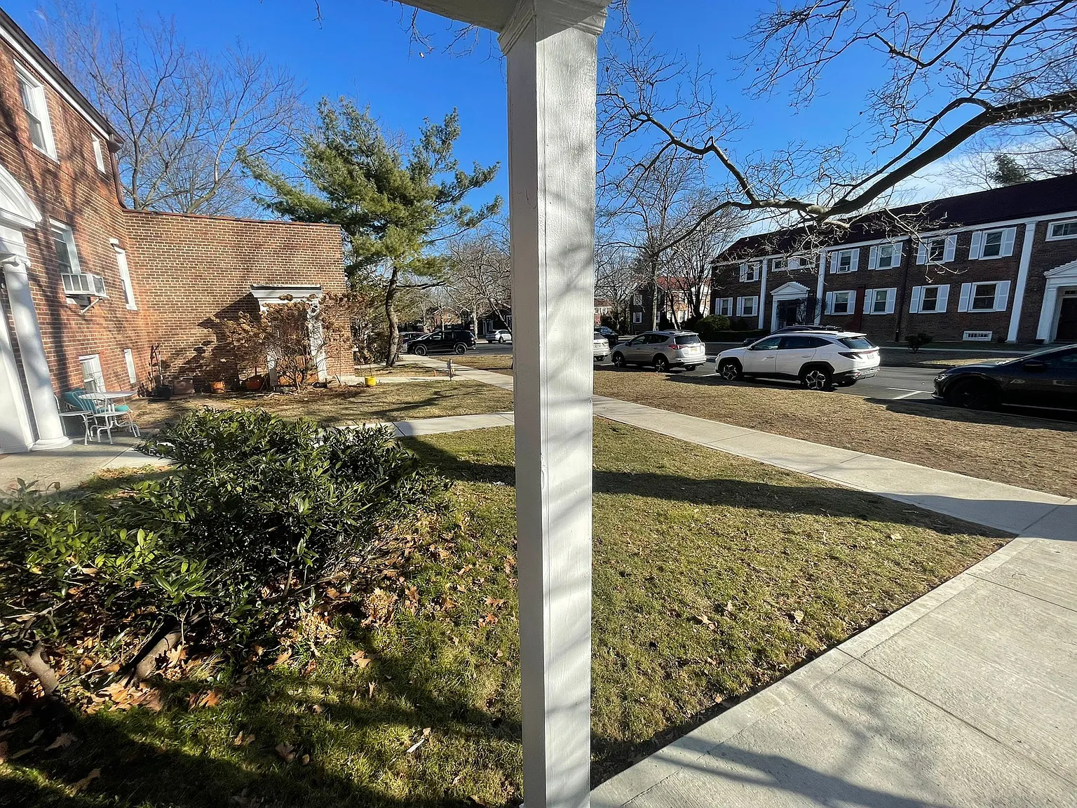 14715 Village Rd — Photo 3