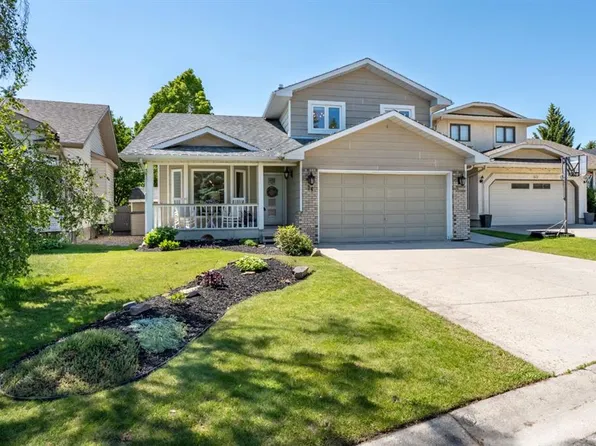36 N Sunvista Pl SE, Calgary, AB T2X 2T4