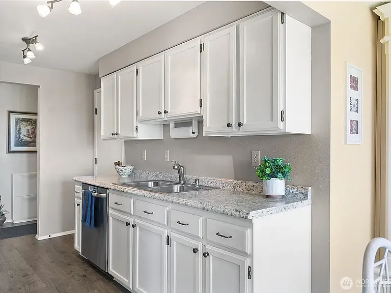 3330 Narrows View Ln NE — Photo 5