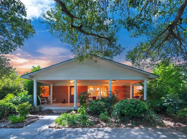 1814 Robbins Rd, Athens, TX 75751