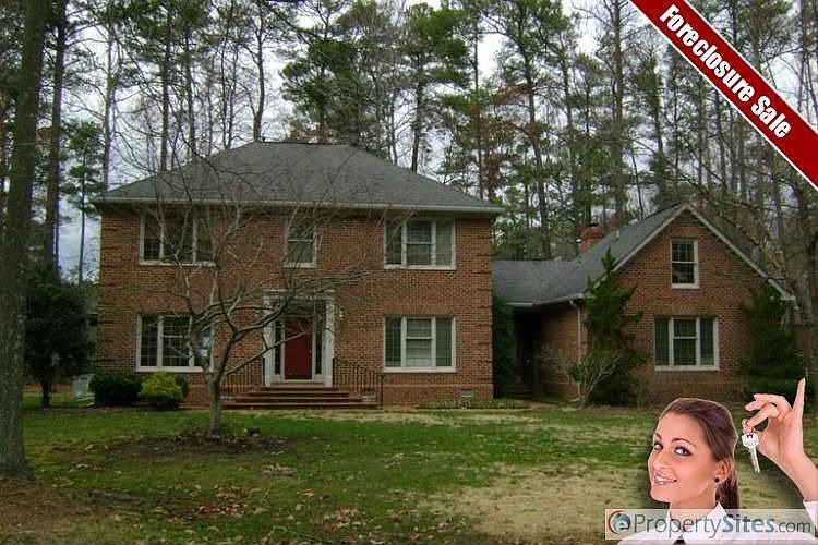 1st image of 104 Heron Ct