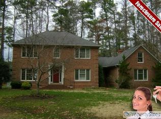 104 Heron Ct, Yorktown, VA 23692