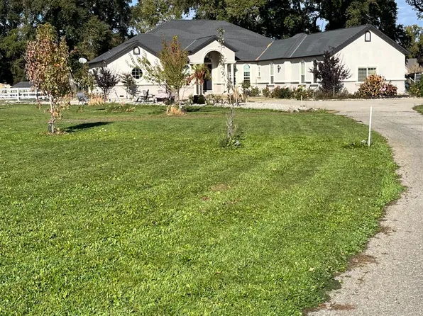 18130 Cattle Dr, Rough And Ready, CA 95975