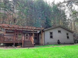 11882 E Mapleton Rd, Mapleton, OR 97453