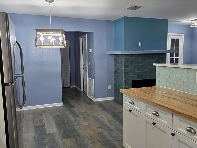 426 Tulip Dr — Photo 7