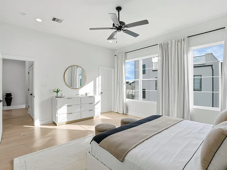 8707 Ojeman Villas Dr — Photo 32