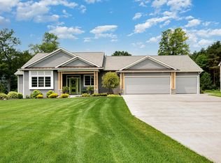 2013 N Harvest Cir, Midland, MI 48642