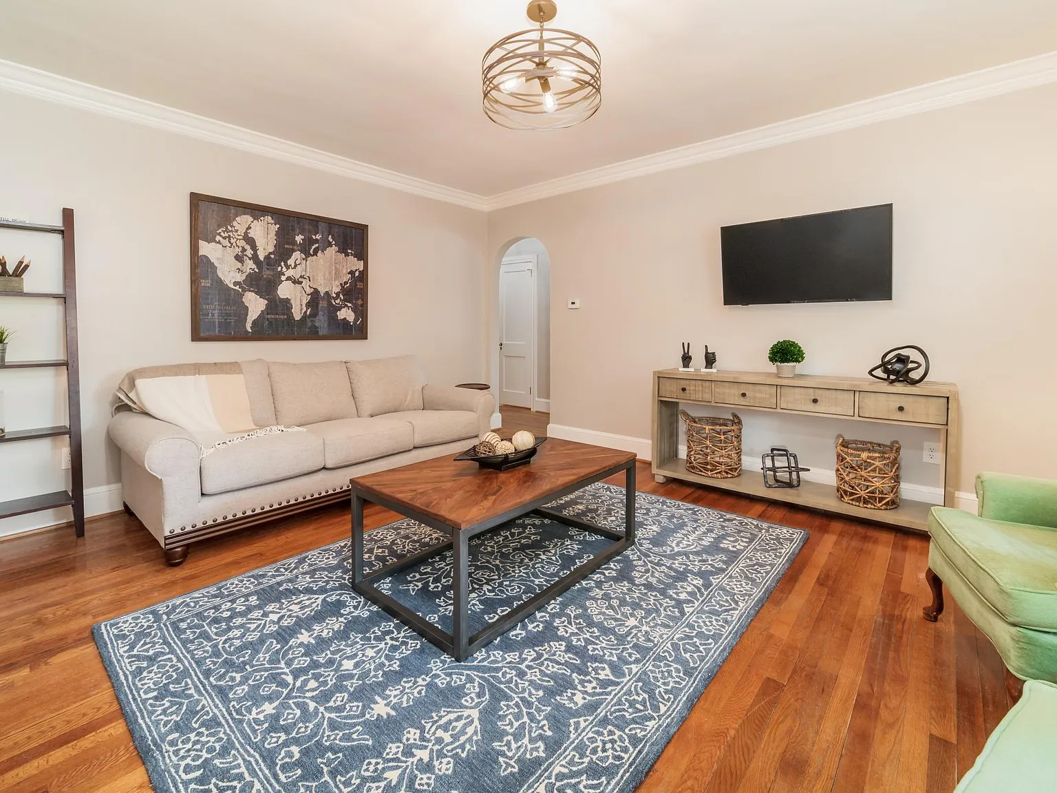 2 bed, 1100 sqft, $2,900 — Photo 4