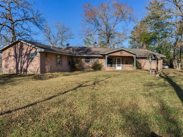 28090 Joseph Rd, Hockley, TX 77447