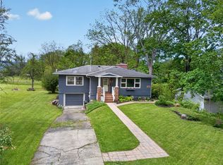 106 Clover Ln, Ithaca, NY 14850