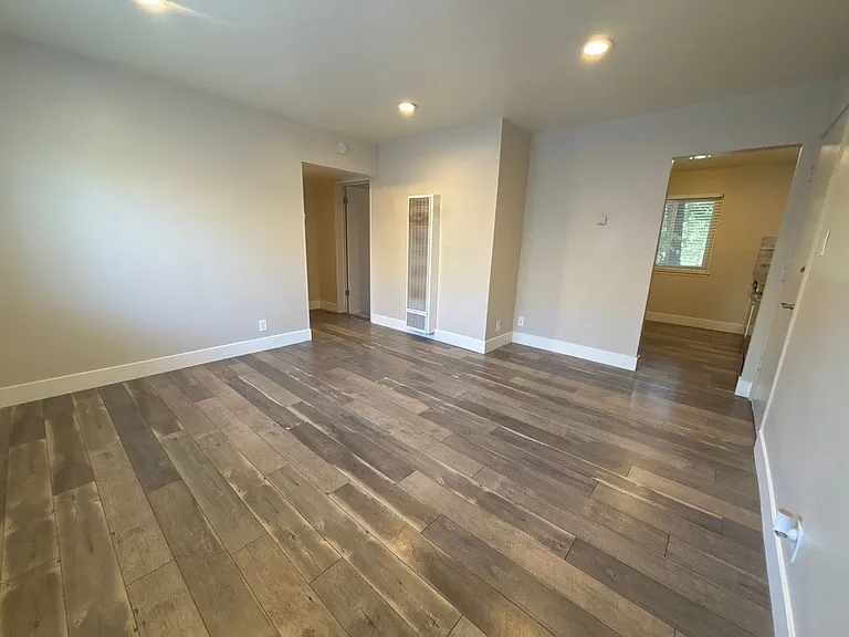 2713 and 2721 T Street, Sacramento — Photo 32