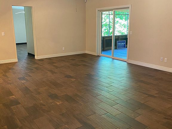 3rd image of 2719 W Gum St