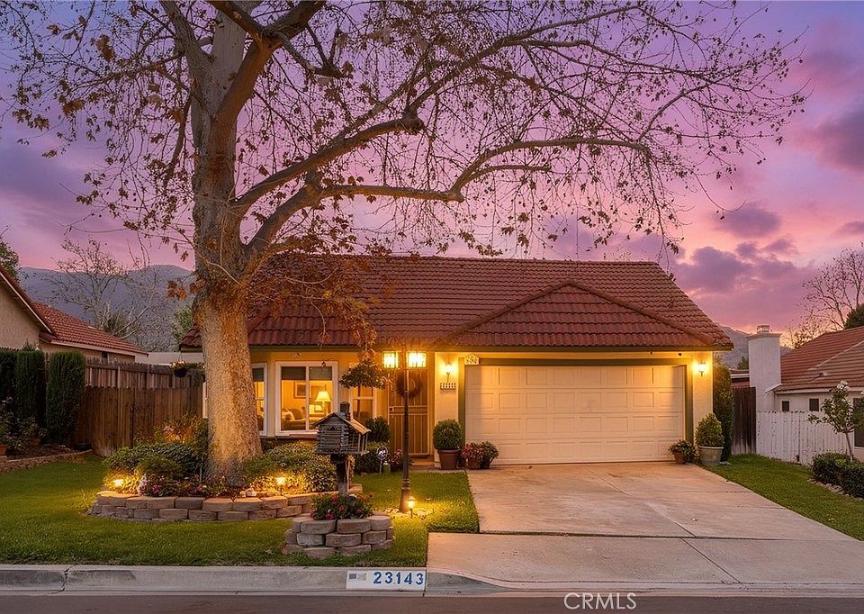 1st image of 23143 Canyon Estates Dr