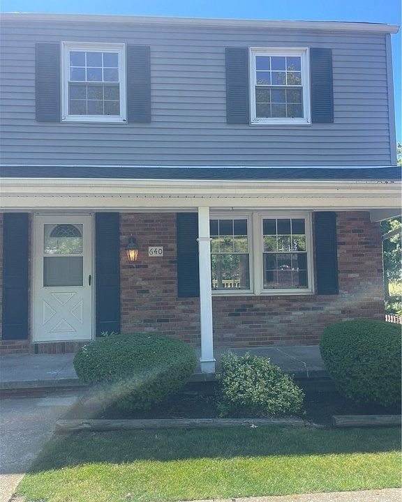 1st image of 640 Smokerise Dr