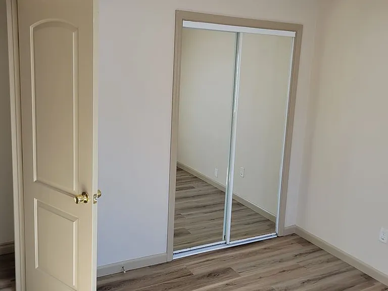 412 Alexander St NE — Photo 15