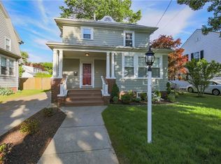 38 Cathedral Ave, Providence, RI 02908
