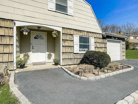 2nd image of 61 College Hills Dr