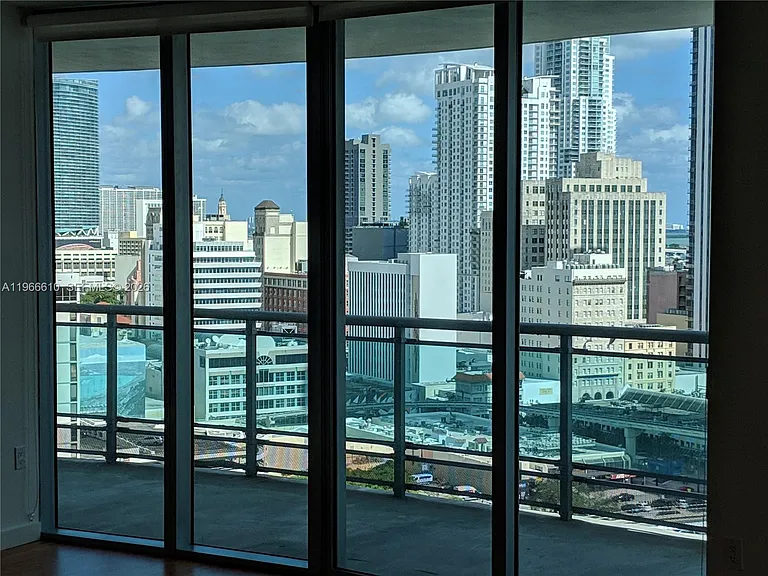350 S Miami Ave #1901 — Photo 14