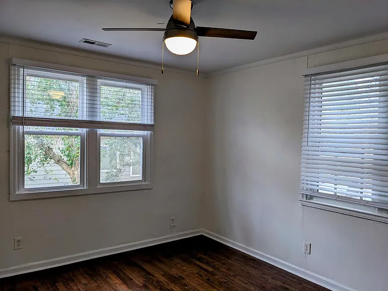 1272 Almont Dr SW — Photo 12