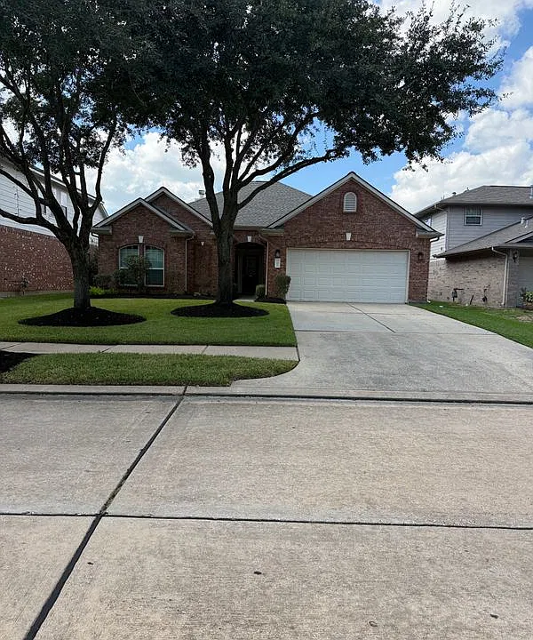 14619 Timber Cliff Ln