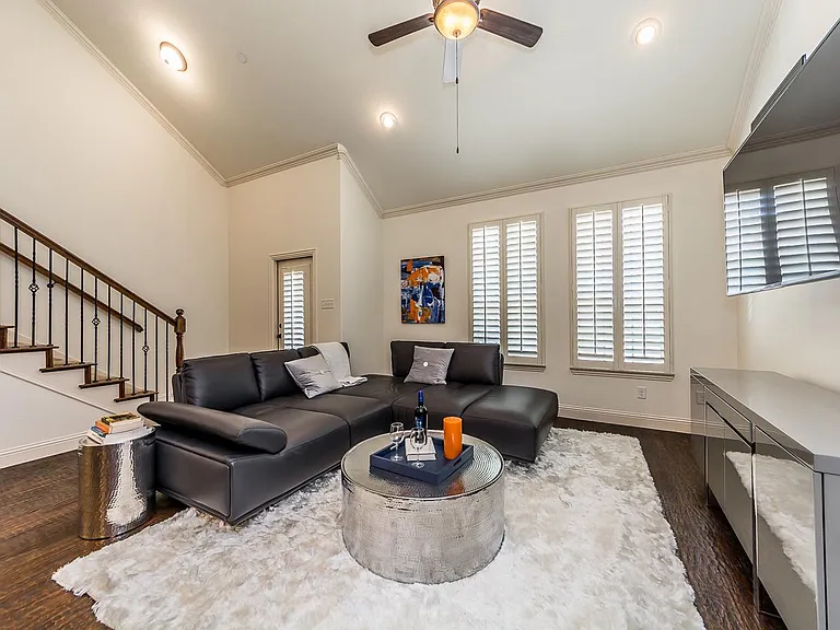 7920 Osborn Pkwy — Photo 6