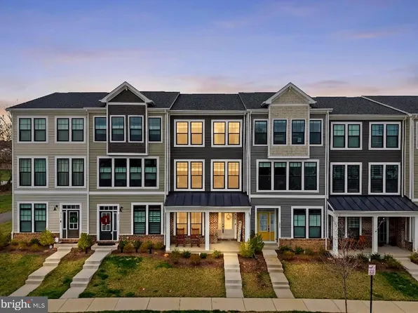 3586 Stephensons Hill Ln, Marshall, VA 20115