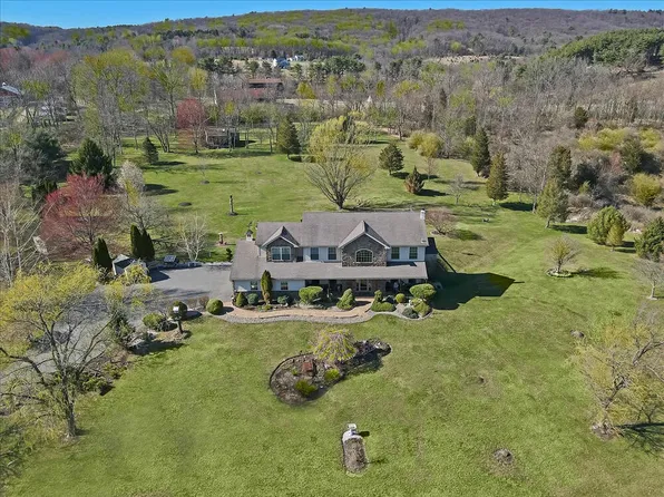 1595 Kunkletown Rd, Saylorsburg, PA 18353